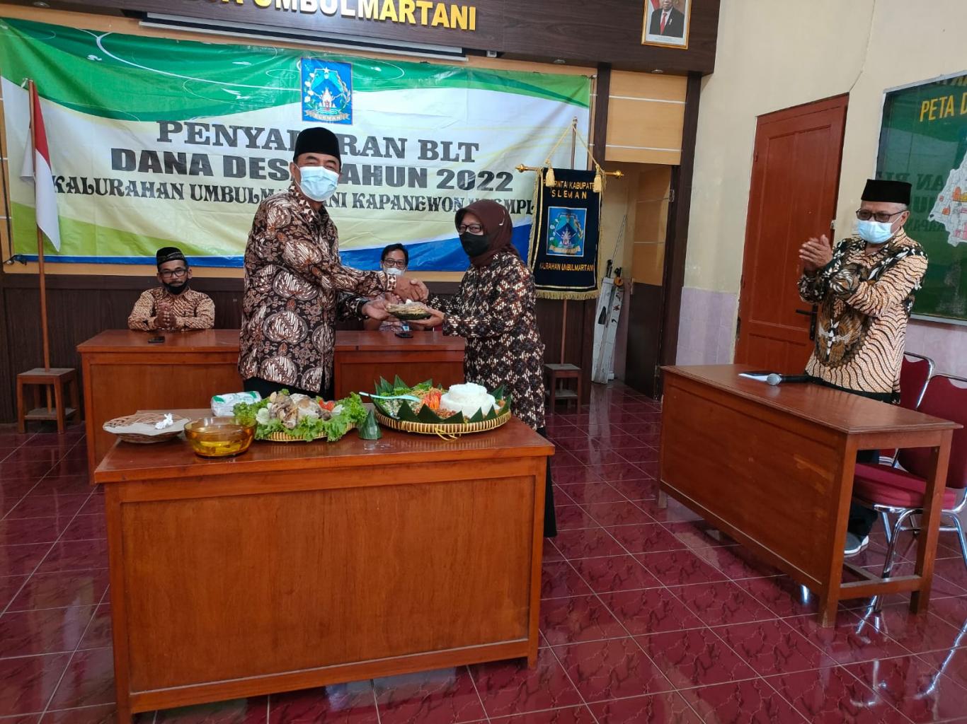 Perpisahan Staf Kalurahan Umbulmartani Purna Tugas