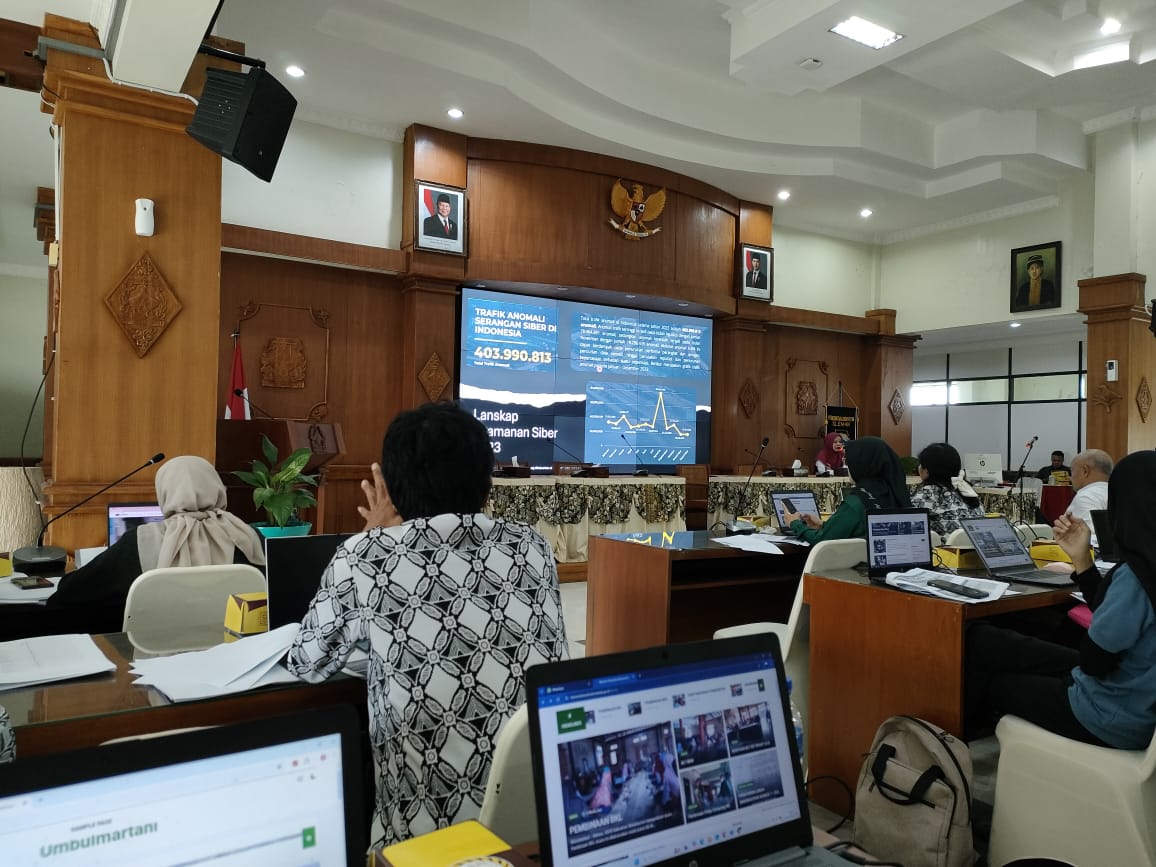 Admin Kalurahan Umbulmartani Mengikuti Bimtek Pembaharuan SID